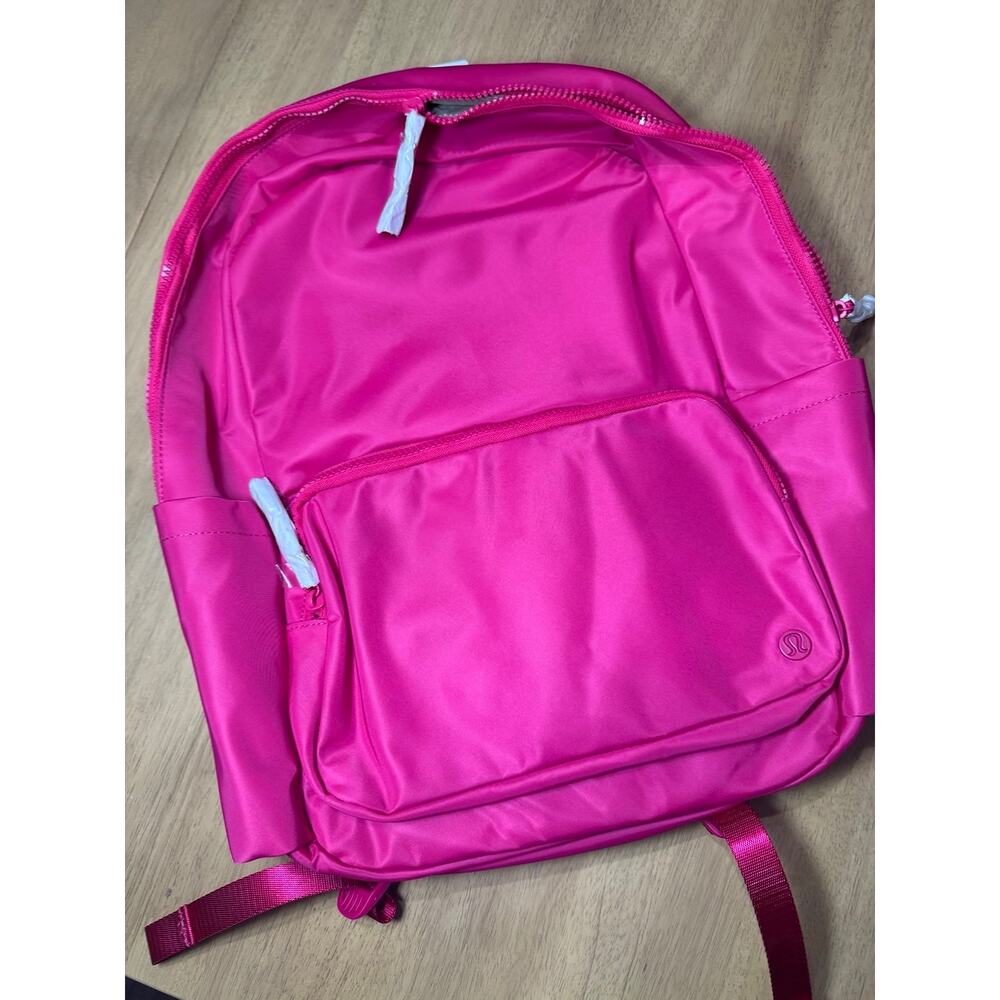 Lululemon Everywhere Backpack in Calypso Pink CLYS/SHOK - NWT